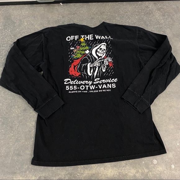Vans Shirts | Vans Off The Wall Graphic Long Sleeve Skeleton Santa Tee Skater Shirt L | Color: Black | Size: L | Katarinahartman's Closet